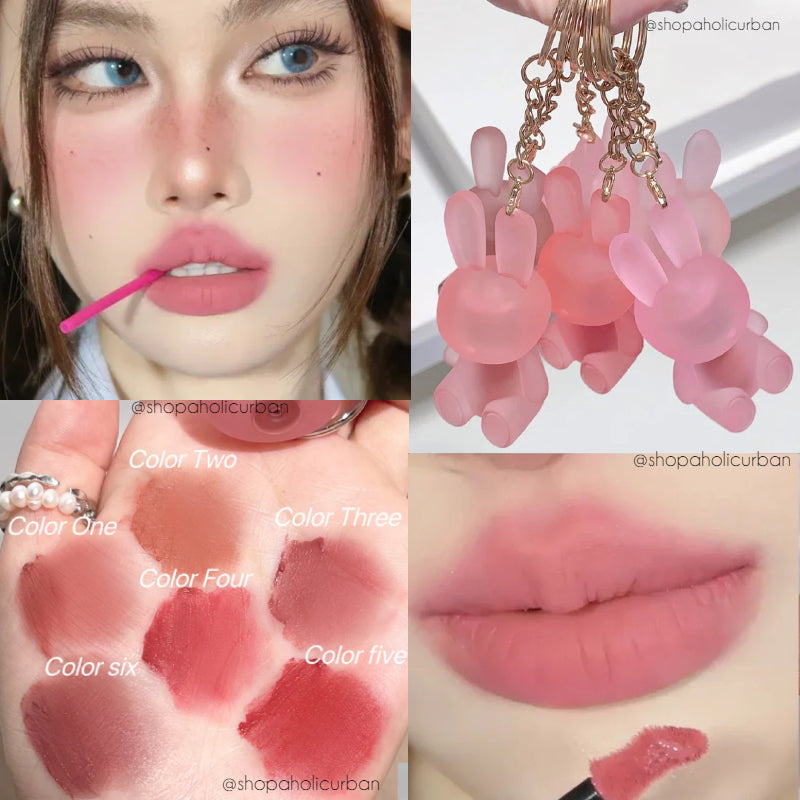 beauty meets accessory. Gege Bear Rabbit Lips Glaze gives you velvet-matte color that last all day- and the adorable packaging doubles as a keychain you can clip anywhere.