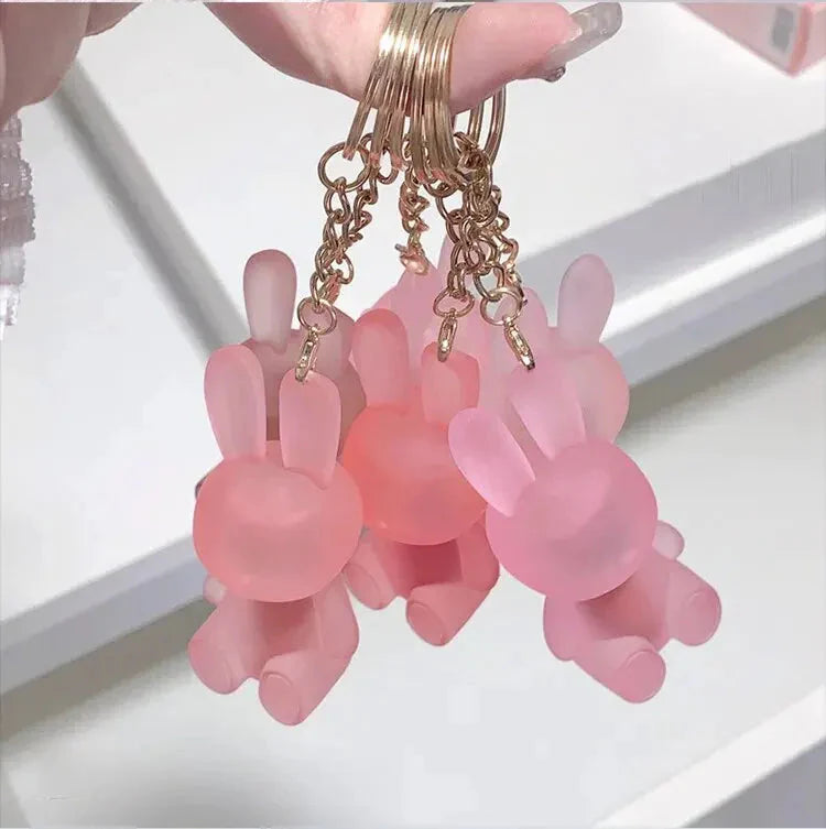 beauty meets accessory. Gege Bear Rabbit Lips Glaze gives you velvet-matte color that last all day- and the adorable packaging doubles as a keychain you can clip anywhere.